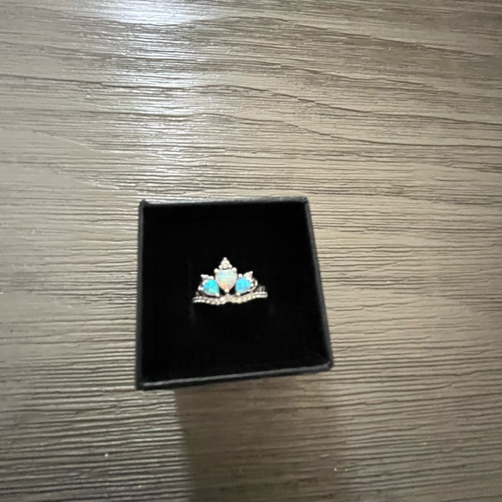 Elegant Silver and Opal Ring